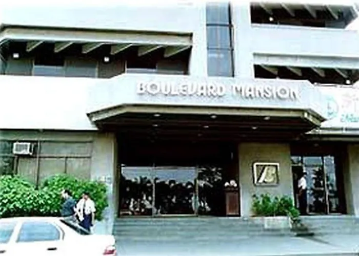 Sunny Bay Hotel